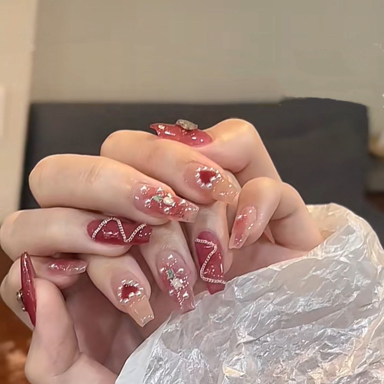 Designer: DuoDuo 2056.Handmade nails Press on Nails DIY Nail Art for woman girl Long Coffin pink