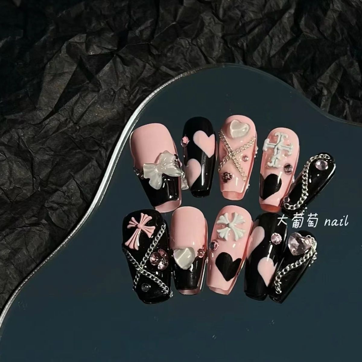 Designer: PinPin 1260.Handmade nails Press on Nails DIY Nail Art for woman girl Coffin Long pink black Long