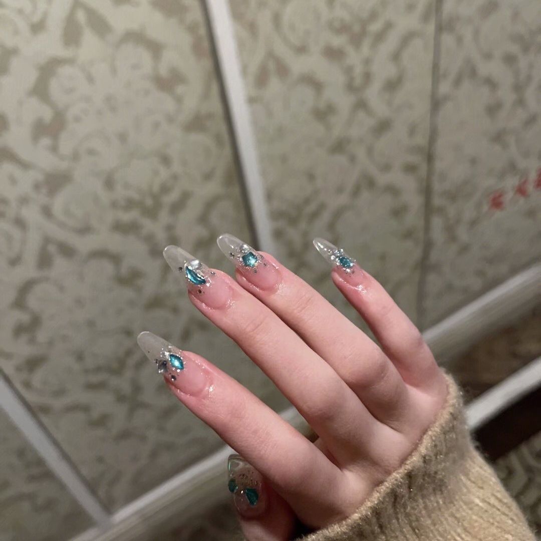 Designer: DuoDuo 2032.Handmade nails Press on Nails DIY Nail Art for woman girl Almond Long pink rhinestone