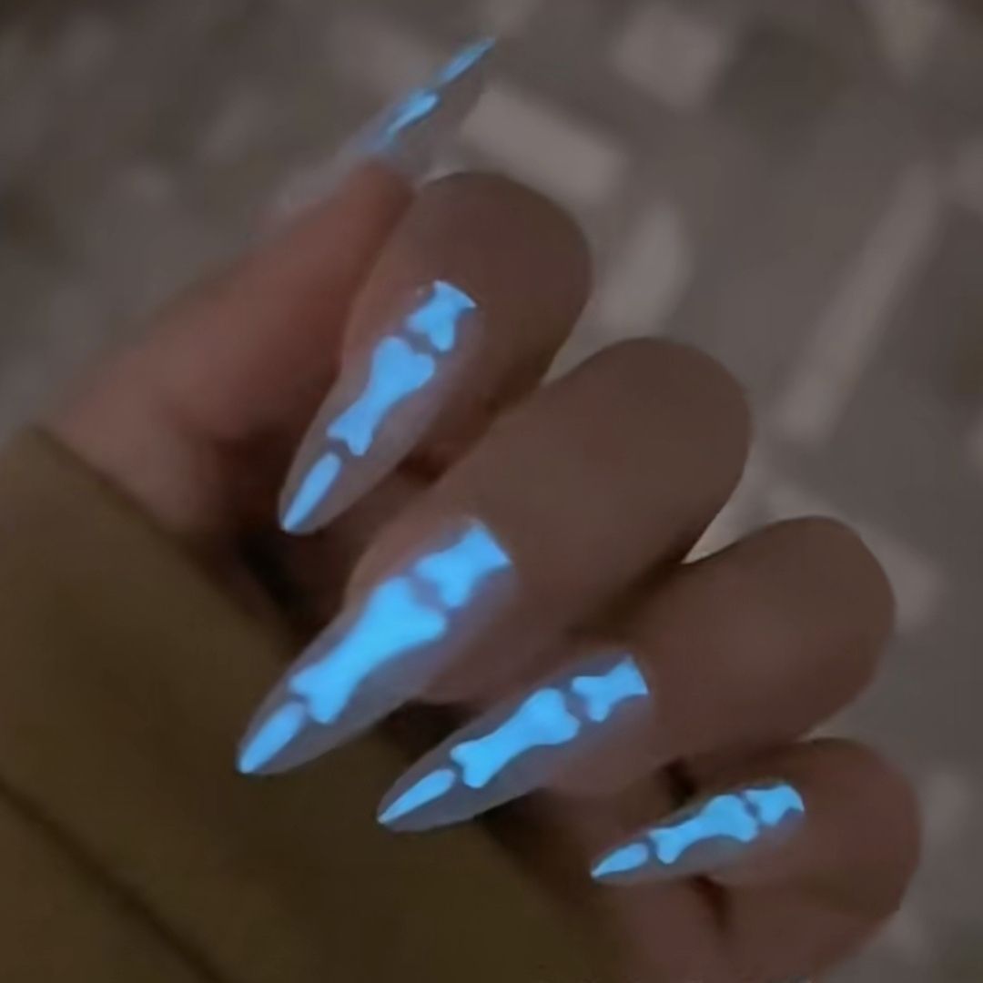 Designer: PinPin 1600.Handmade nails Press on Nails DIY Nail Art for woman girl Luminous Nail Art Almond Long pink black