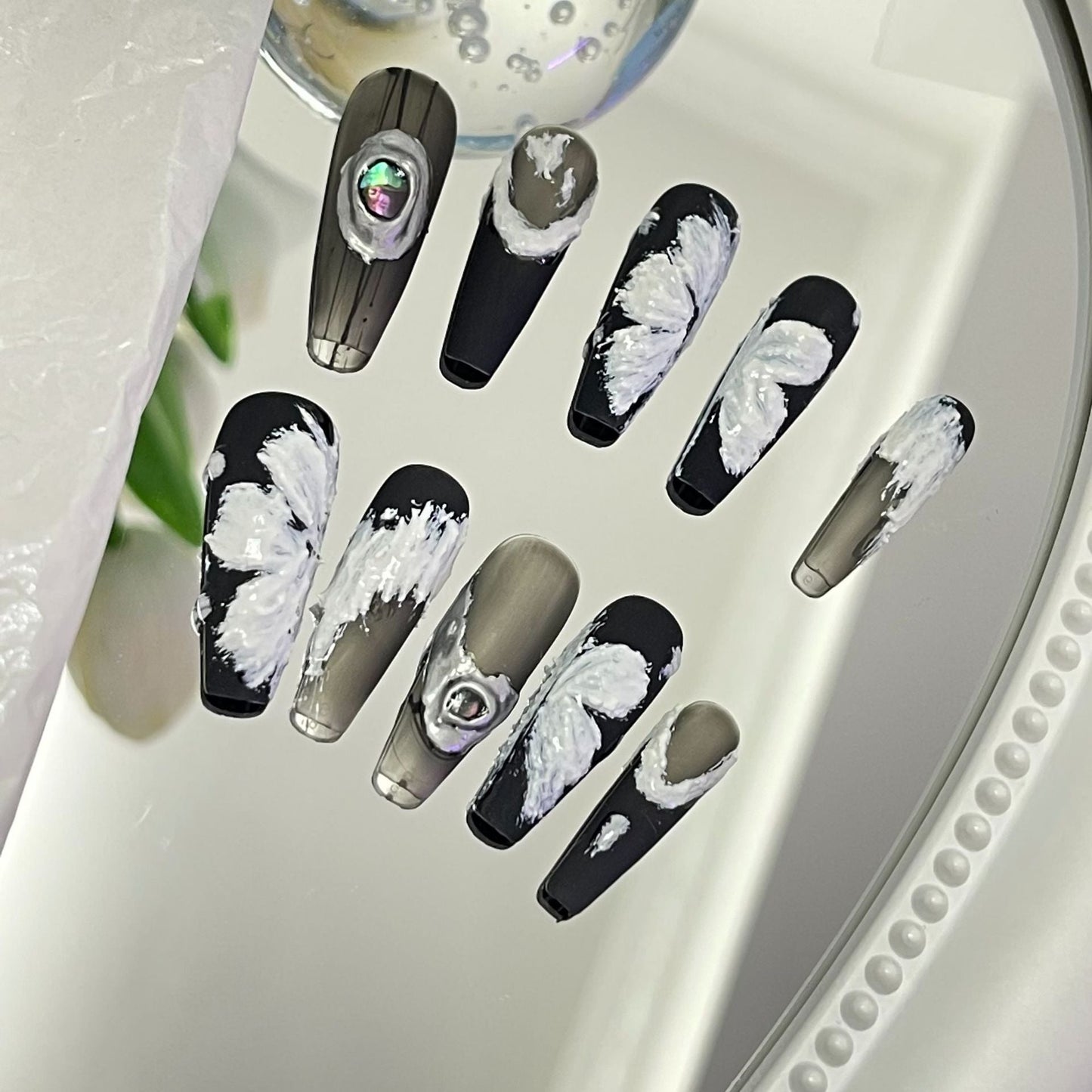Designer: MaoMao.Handmade Nail Designs Press on Nails DIY Nail Art for woman girl