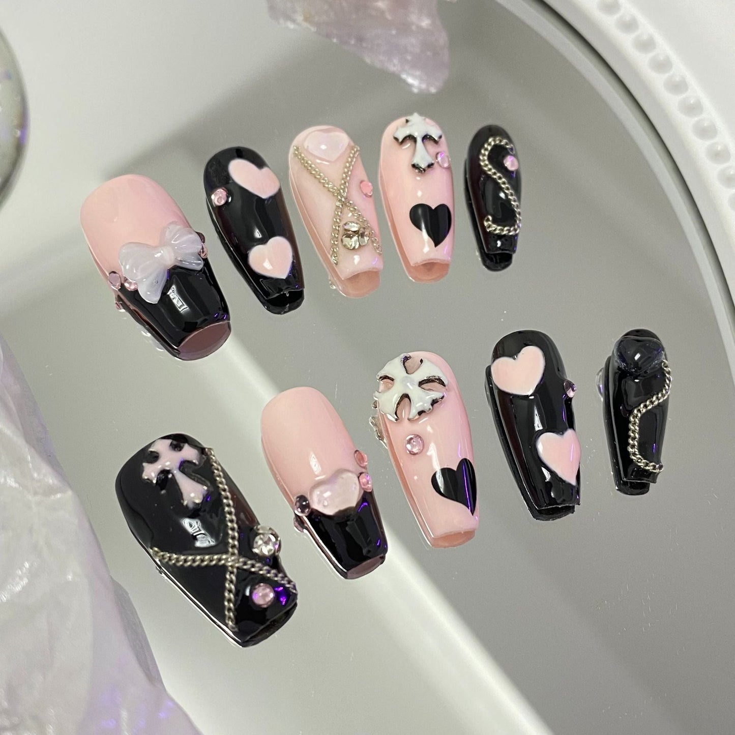 Designer: MaoMao.Handmade Nail Designs Press on Nails DIY Nail Art for woman girl