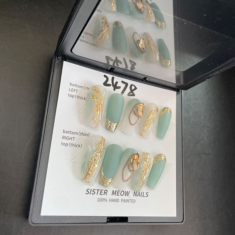 Designer: MeowMeow.Handmade Nail Designs Press on Nails DIY Nail Art for woman girl Long Coffin green gold