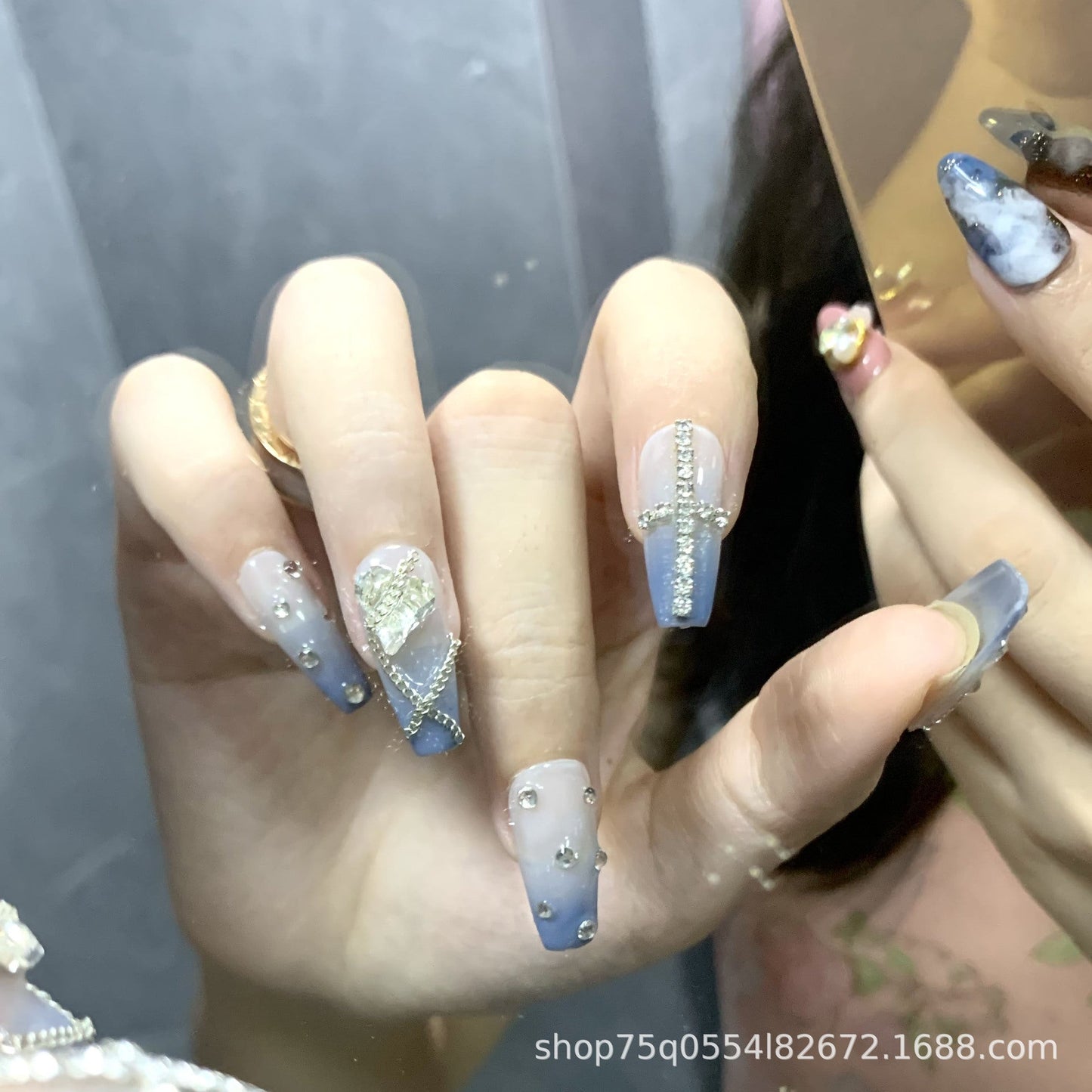 Designer: MaoMao.Handmade Nail Designs Press on Nails DIY Nail Art for woman girl