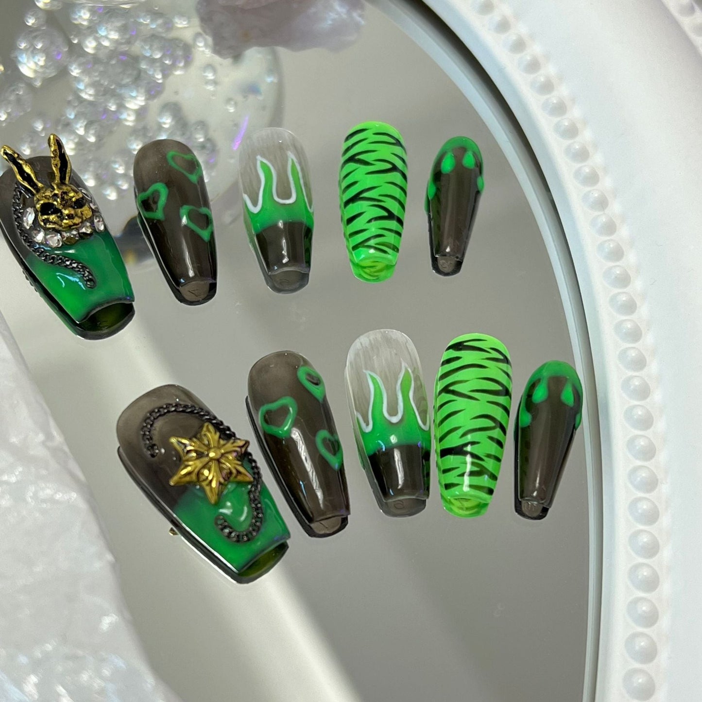 Designer: MaoMao.Handmade Nail Designs Press on Nails DIY Nail Art for woman girl