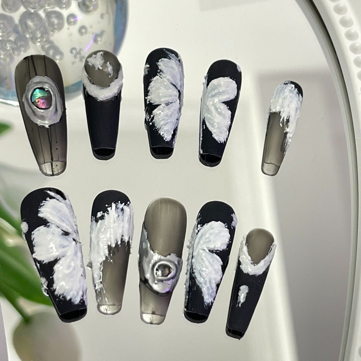 Designer: MaoMao.Handmade Nail Designs Press on Nails DIY Nail Art for woman girl