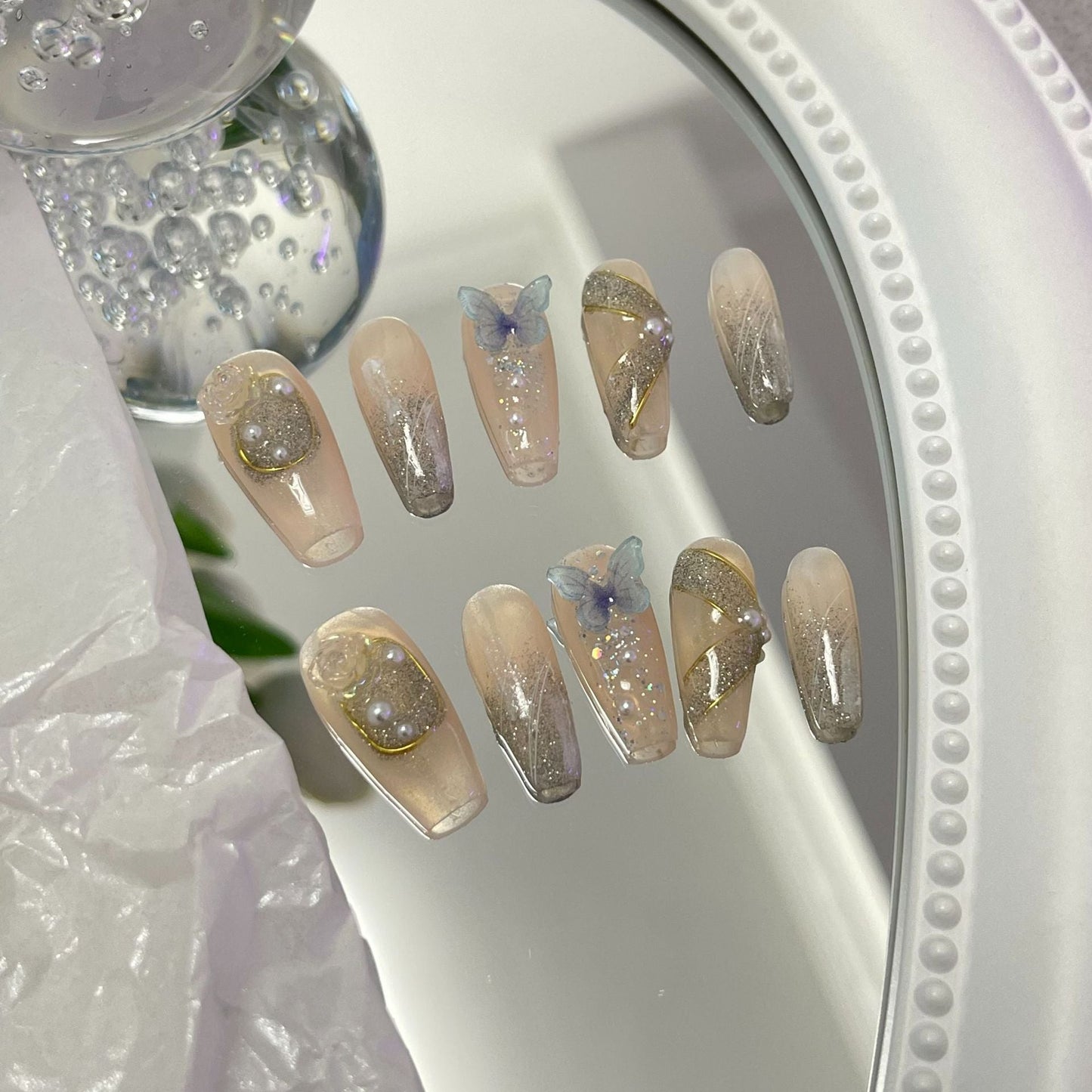 Designer: MaoMao.Handmade Nail Designs Press on Nails DIY Nail Art for woman girl