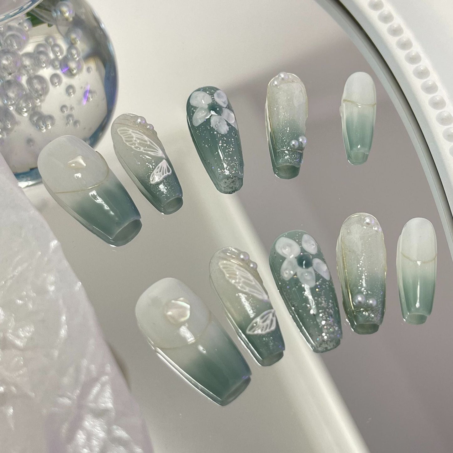 Designer: MaoMao.Handmade Nail Designs Press on Nails DIY Nail Art for woman girl