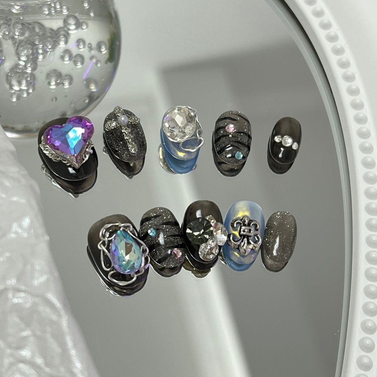 Designer: MaoMao.Handmade Nail Designs Press on Nails DIY Nail Art for woman girl