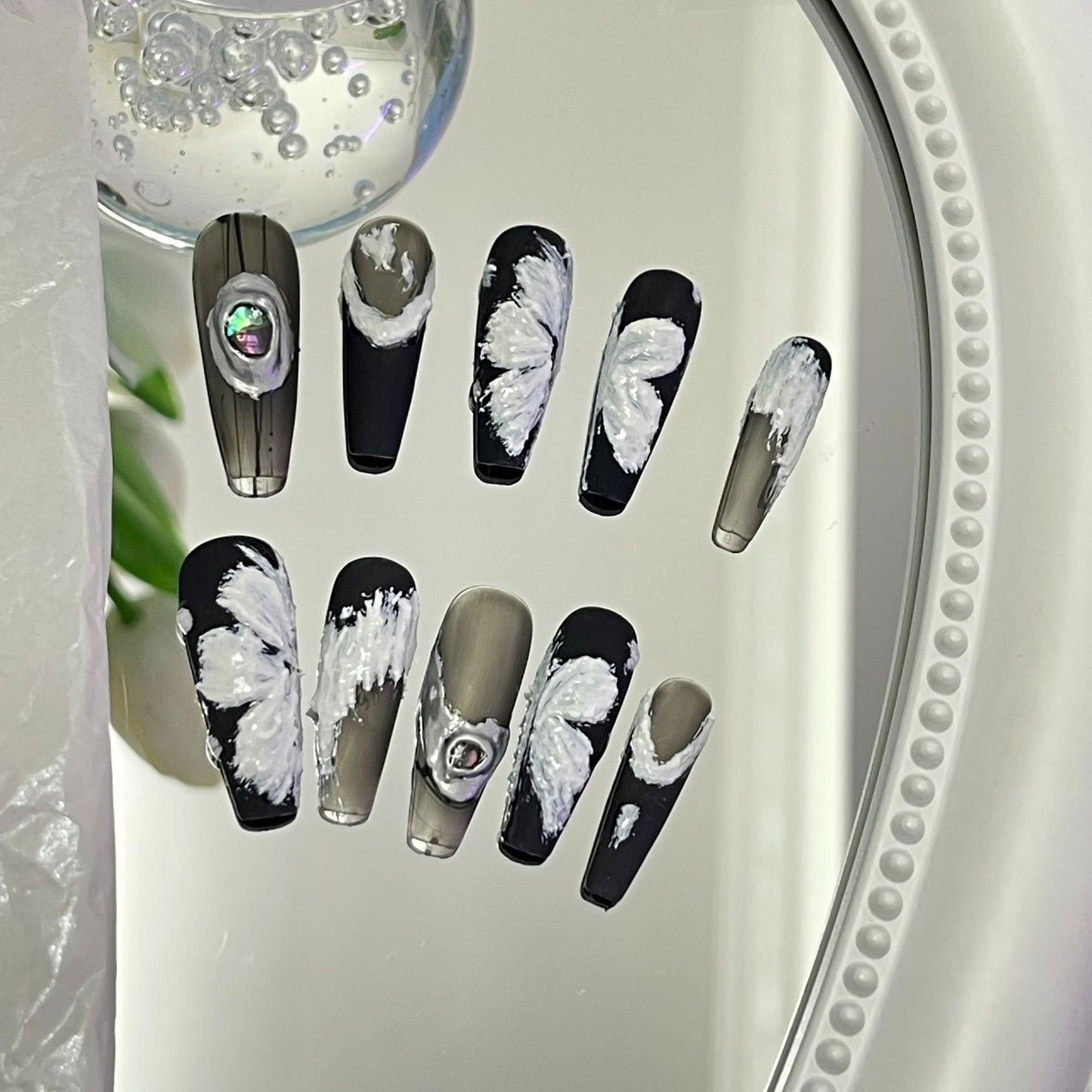 Designer: MaoMao.Handmade Nail Designs Press on Nails DIY Nail Art for woman girl