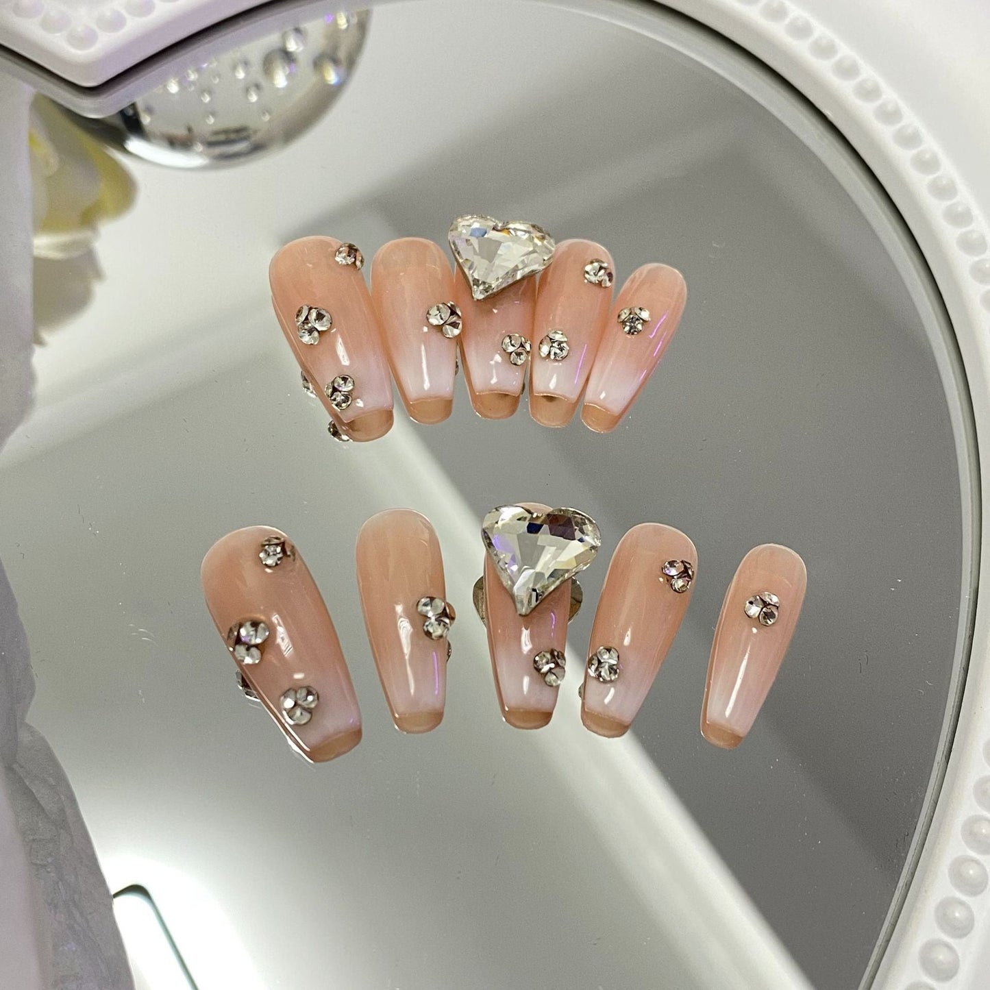 Designer: MaoMao.Handmade Nail Designs Press on Nails DIY Nail Art for woman girl
