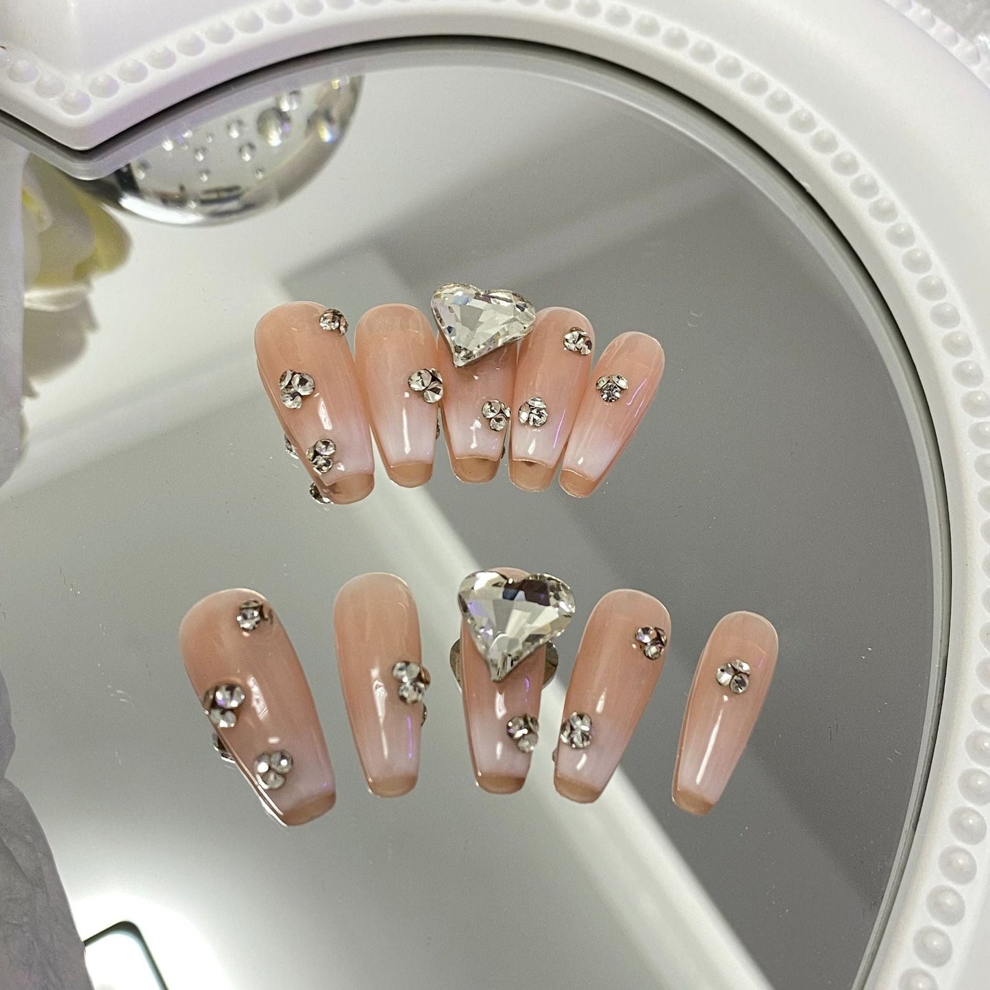 Designer: MaoMao.Handmade Nail Designs Press on Nails DIY Nail Art for woman girl