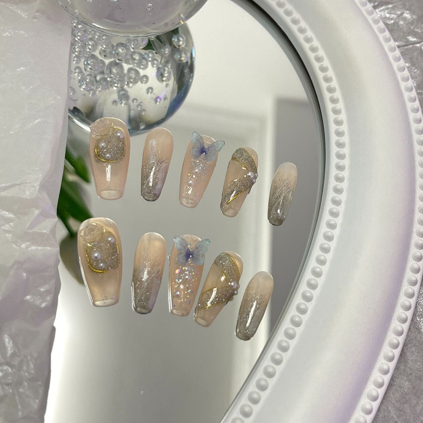 Designer: MaoMao.Handmade Nail Designs Press on Nails DIY Nail Art for woman girl