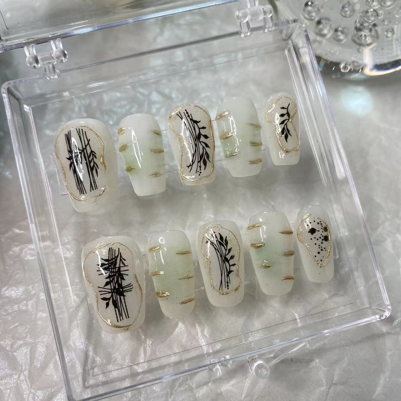 Designer: MaoMao.Handmade Nail Designs Press on Nails DIY Nail Art for woman girl