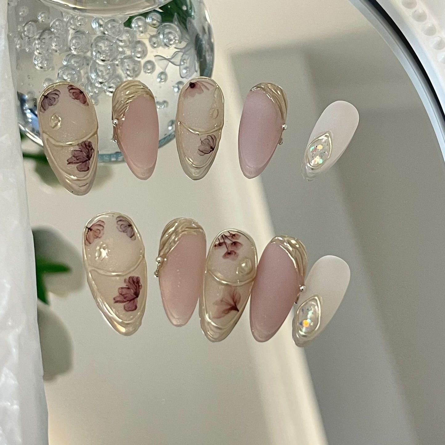Designer: MaoMao.Handmade Nail Designs Press on Nails DIY Nail Art for woman girl