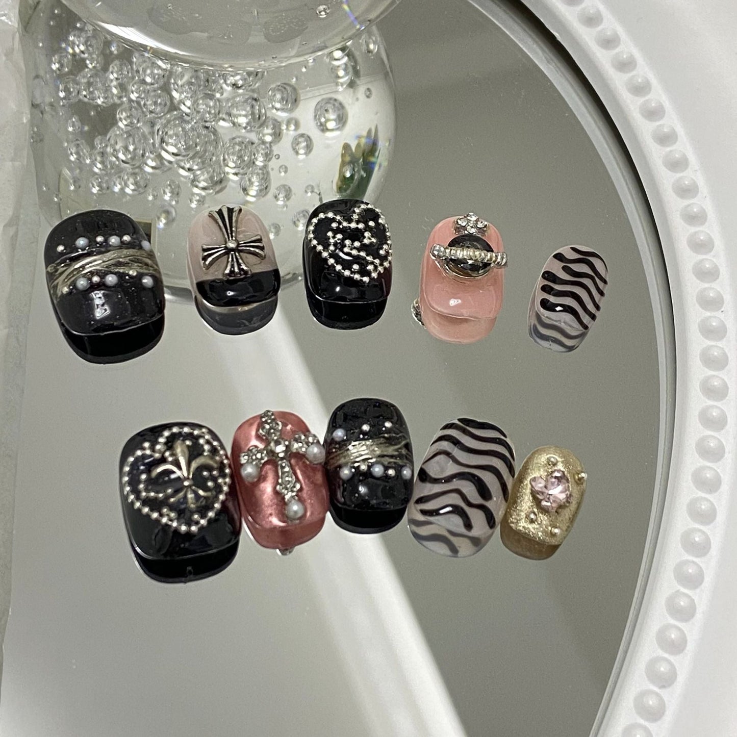 Designer: MaoMao.Handmade Nail Designs Press on Nails DIY Nail Art for woman girl