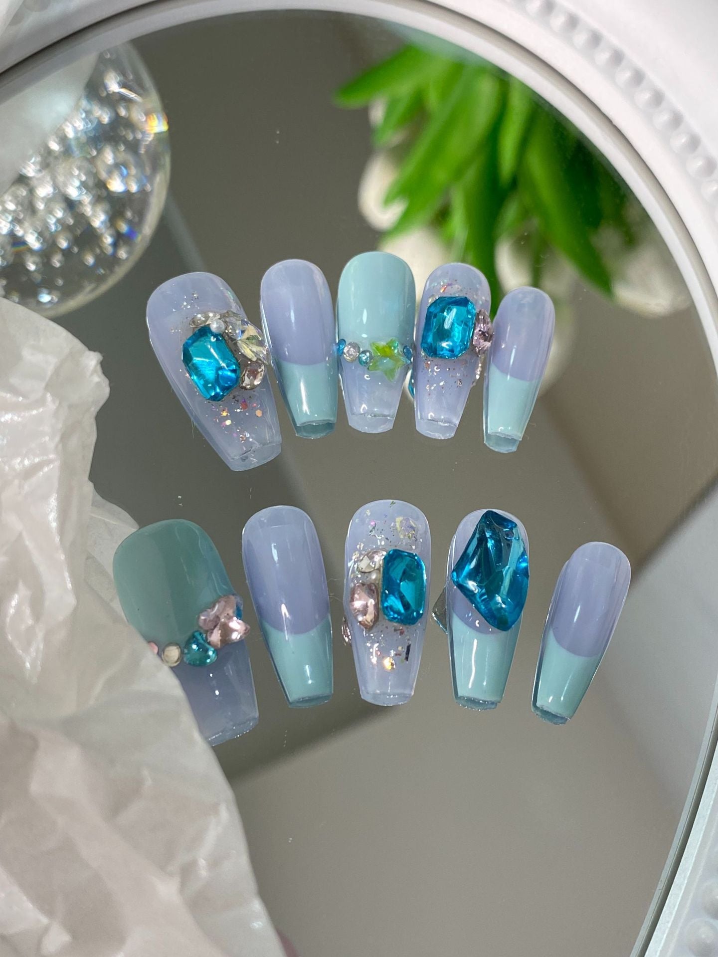 Designer: MaoMao.Handmade Nail Designs Press on Nails DIY Nail Art for woman girl