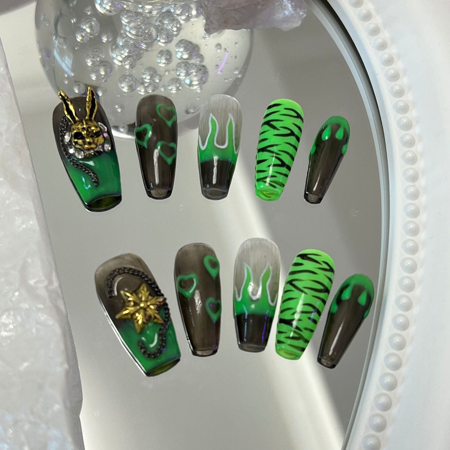 Designer: MaoMao.Handmade Nail Designs Press on Nails DIY Nail Art for woman girl
