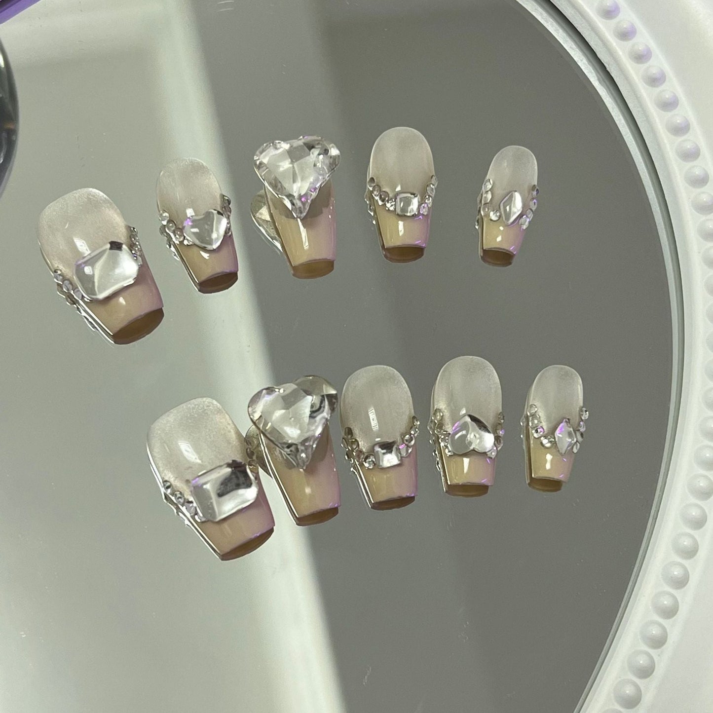 Designer: MaoMao.Handmade Nail Designs Press on Nails DIY Nail Art for woman girl