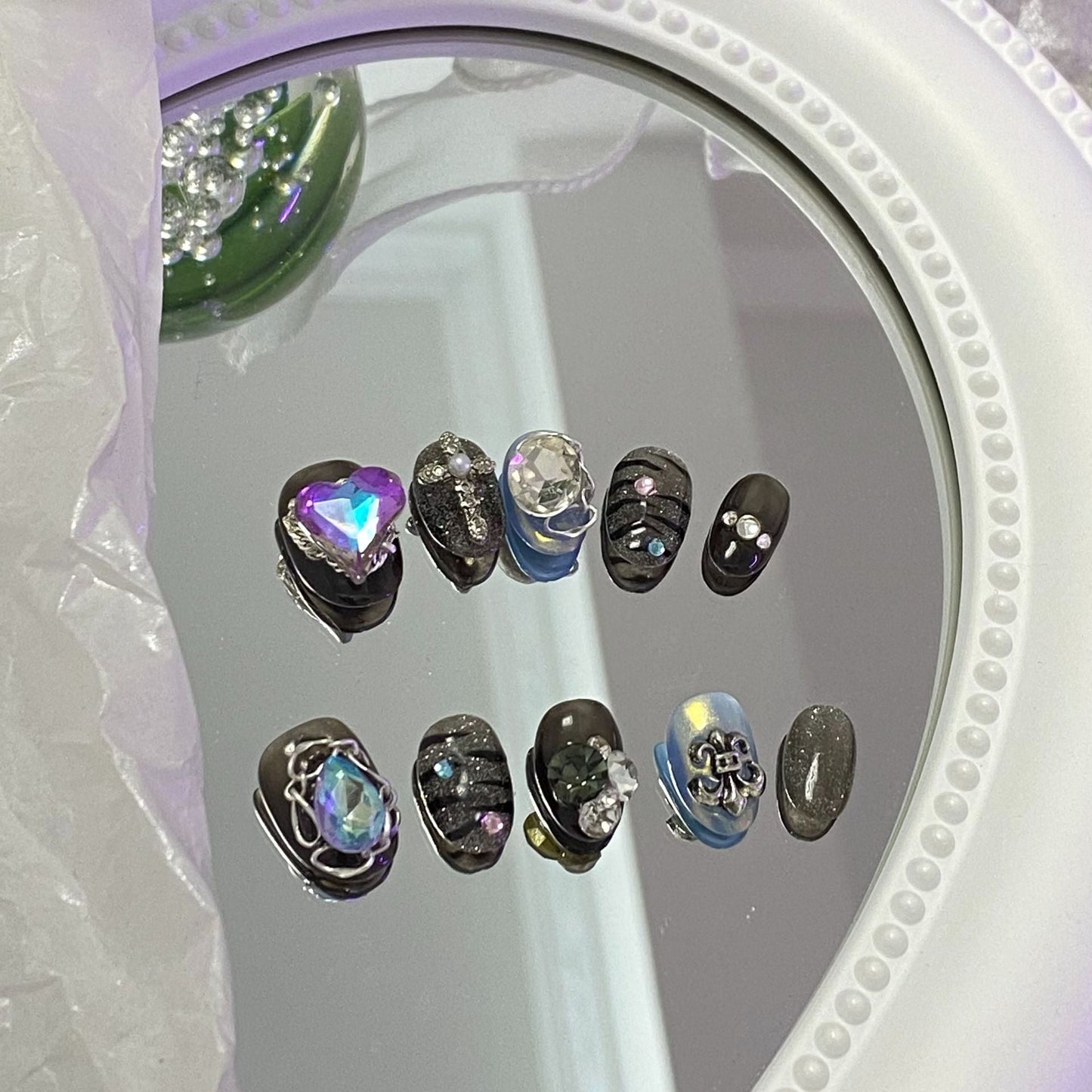 Designer: MaoMao.Handmade Nail Designs Press on Nails DIY Nail Art for woman girl