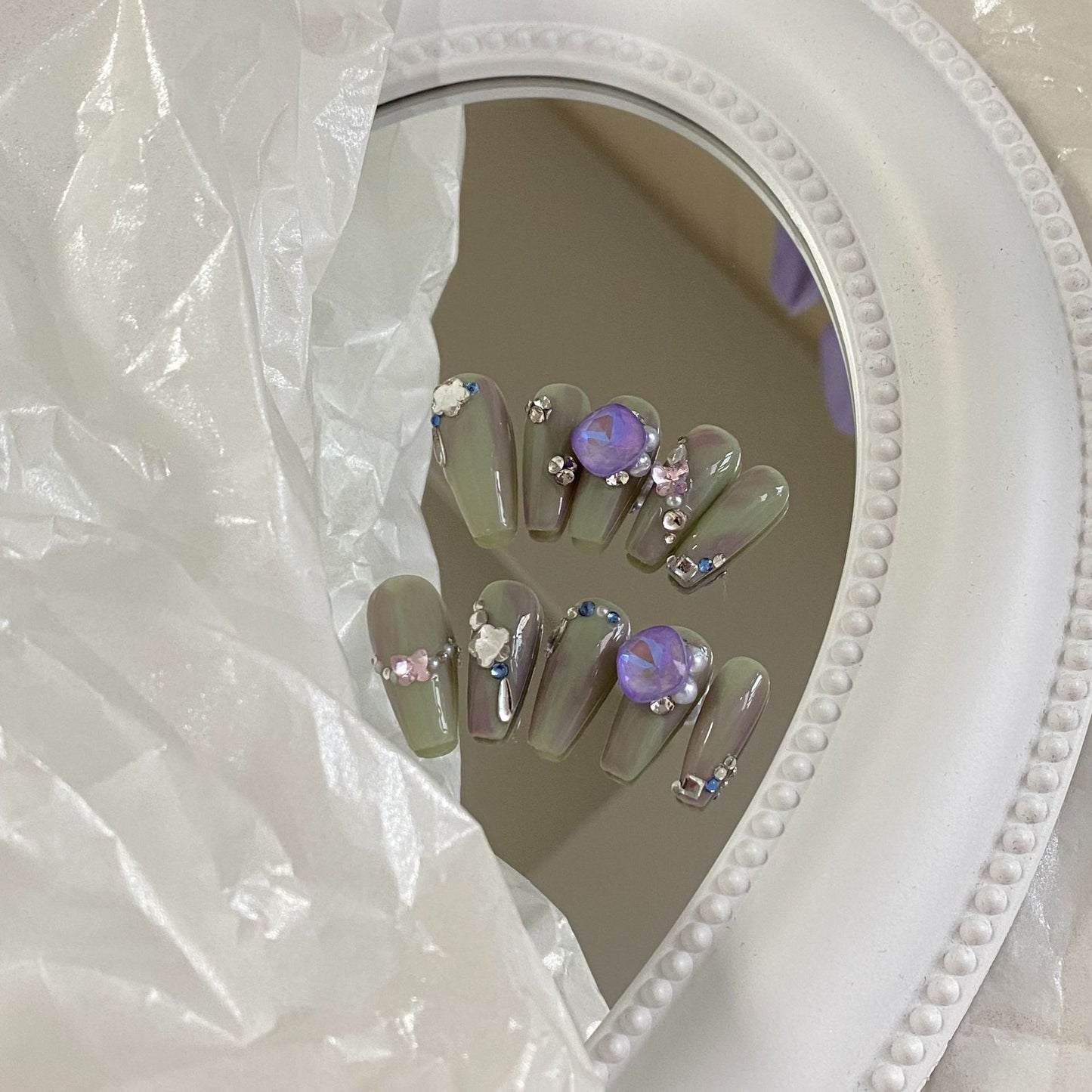Designer: MaoMao.Handmade Nail Designs Press on Nails DIY Nail Art for woman girl