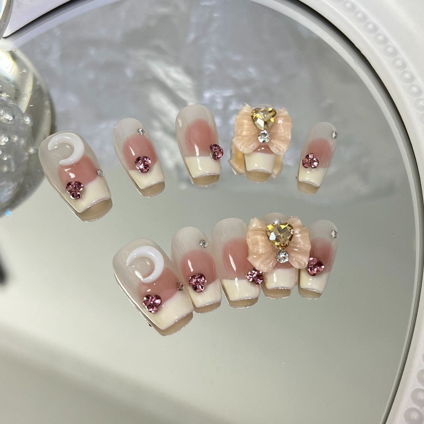 Designer: MaoMao.Handmade Nail Designs Press on Nails DIY Nail Art for woman girl
