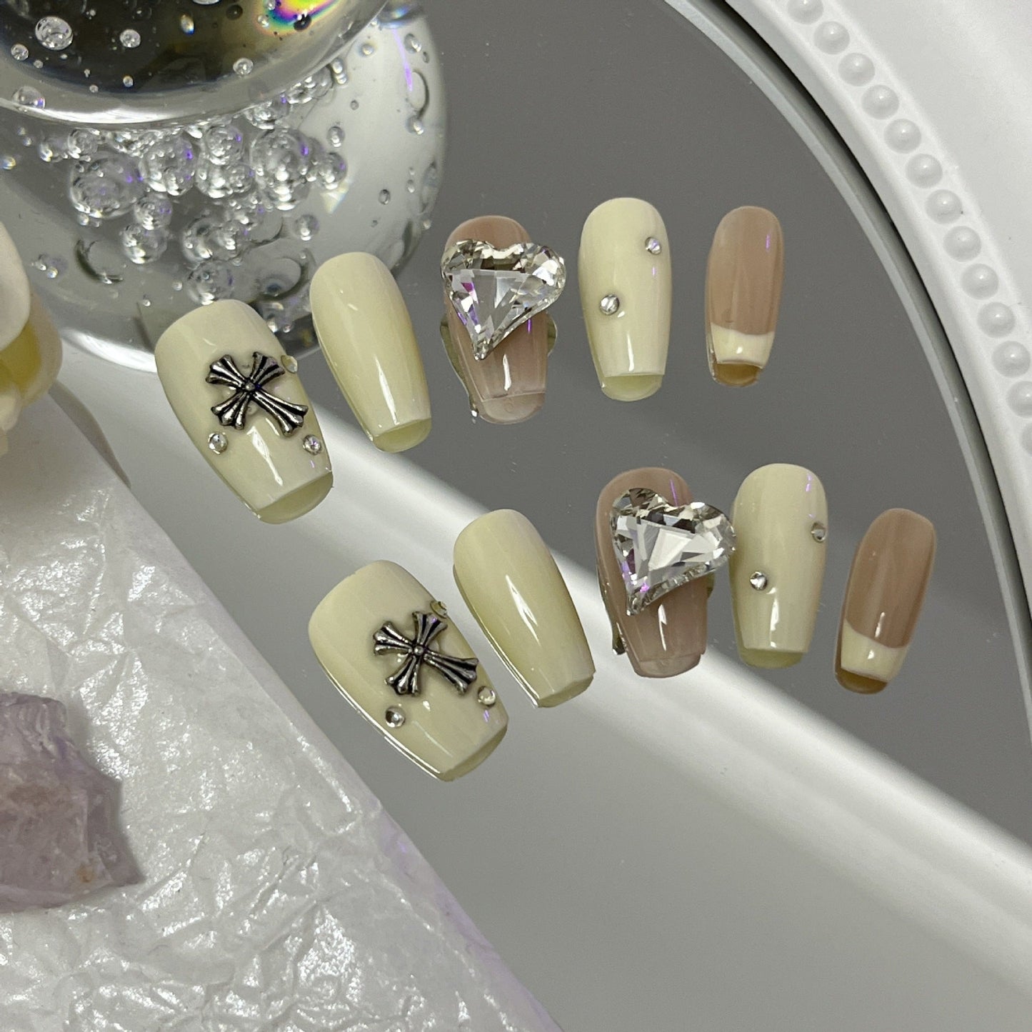 Designer: MaoMao.Handmade Nail Designs Press on Nails DIY Nail Art for woman girl