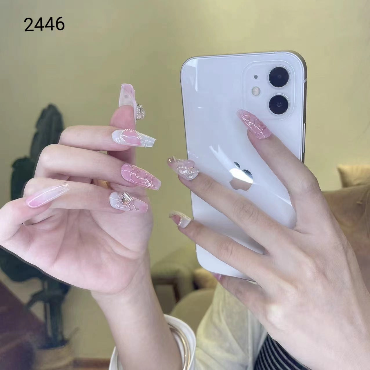 Designer: MaoMao.Handmade Nail Designs Press on Nails DIY Nail Art for woman girl