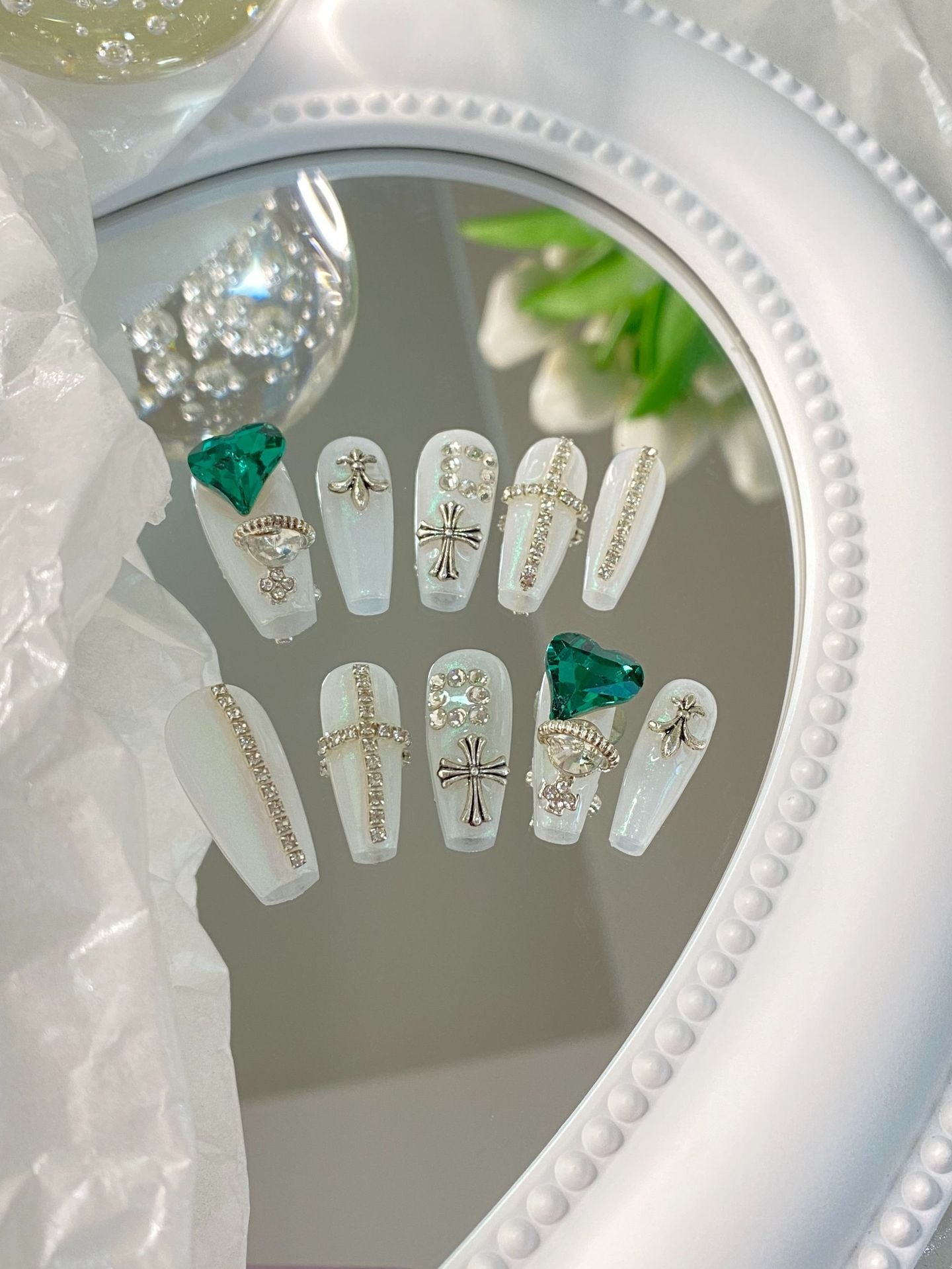 Designer: MaoMao.Handmade Nail Designs Press on Nails DIY Nail Art for woman girl