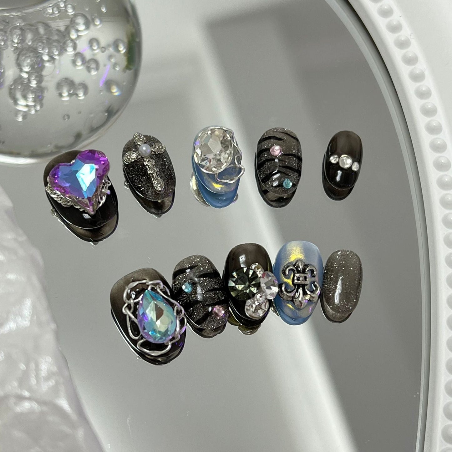 Designer: MaoMao.Handmade Nail Designs Press on Nails DIY Nail Art for woman girl
