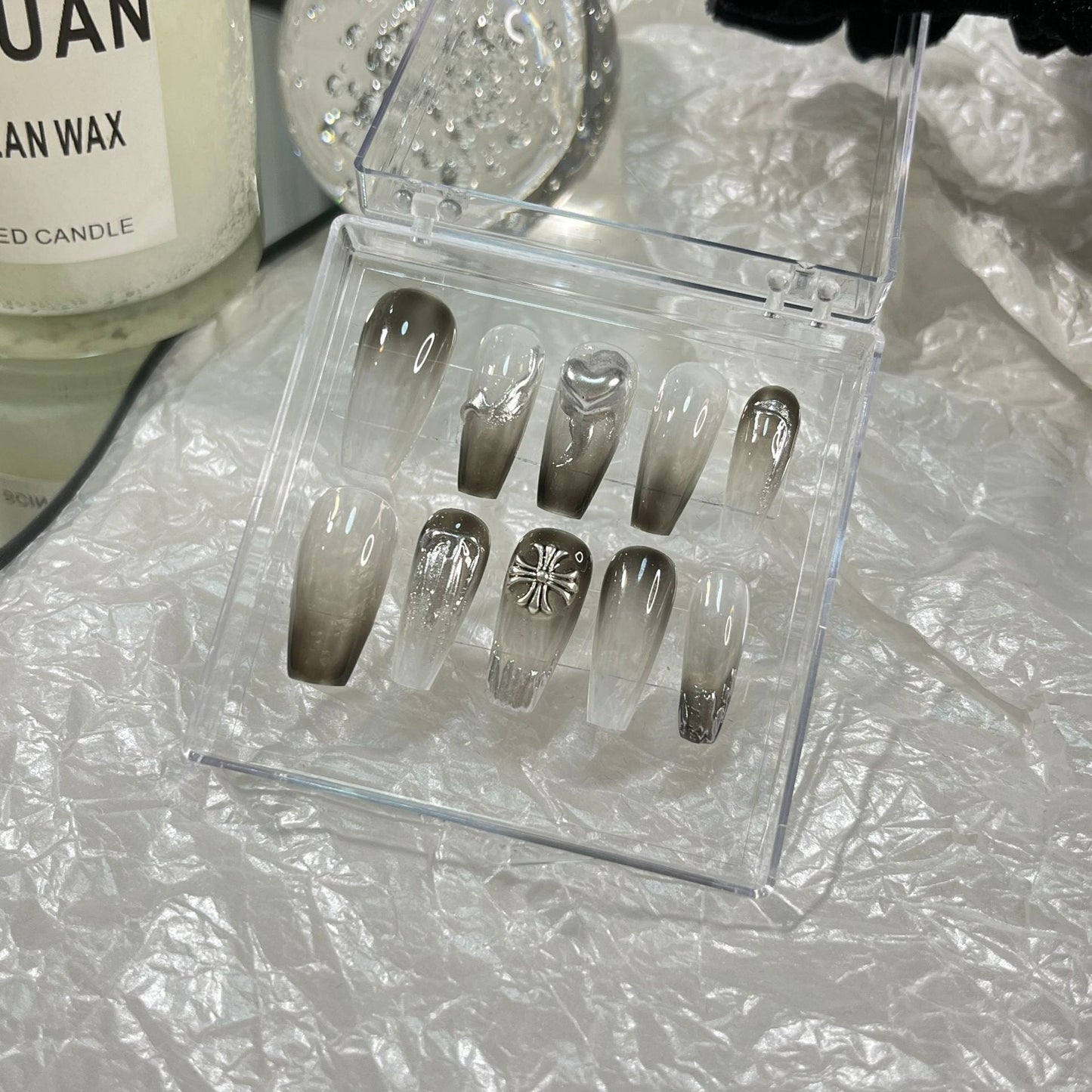 Designer: MaoMao.Handmade Nail Designs Press on Nails DIY Nail Art for woman girl