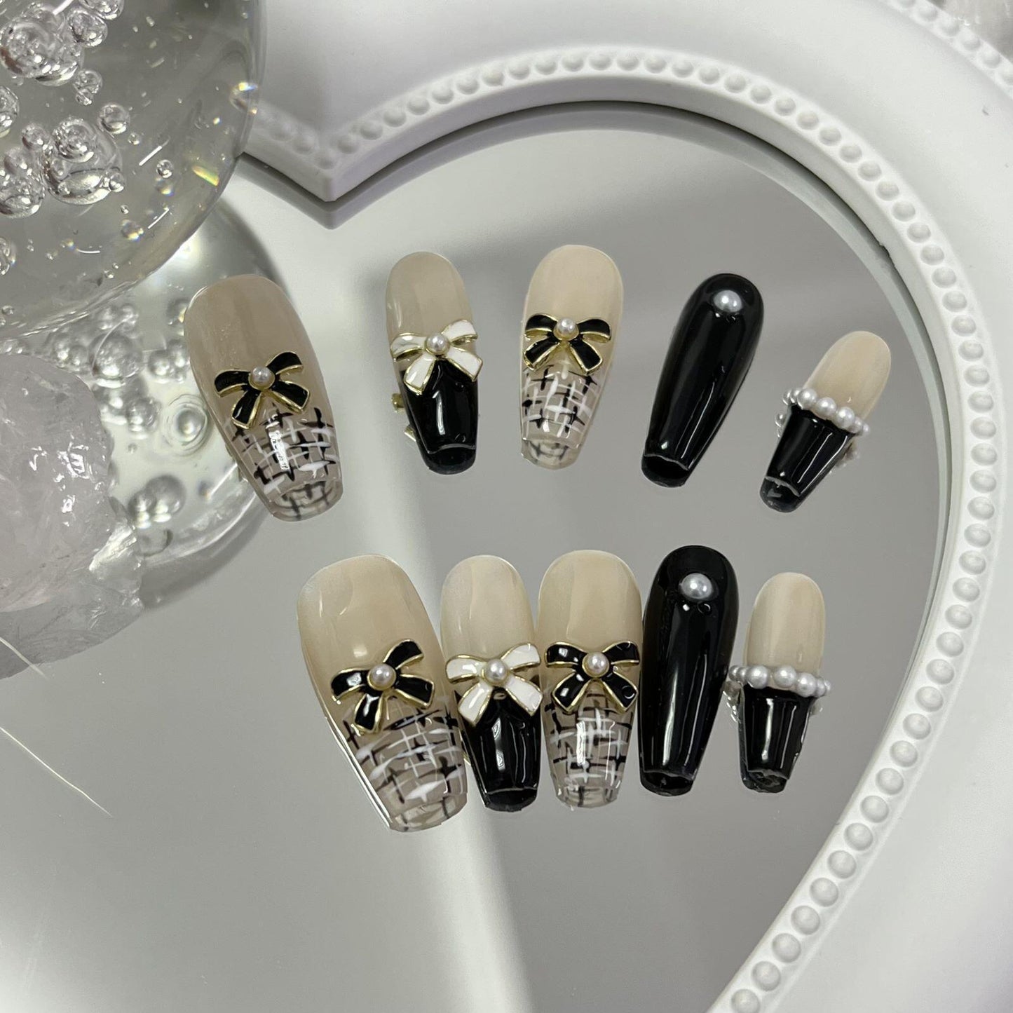 Designer: MeowMeow.Handmade Nail Designs Press on Nails DIY Nail Art for woman girl