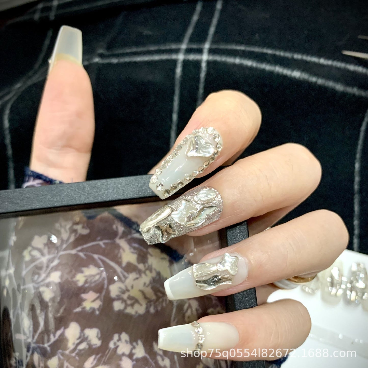 Designer: MaoMao.Handmade Nail Designs Press on Nails DIY Nail Art for woman girl