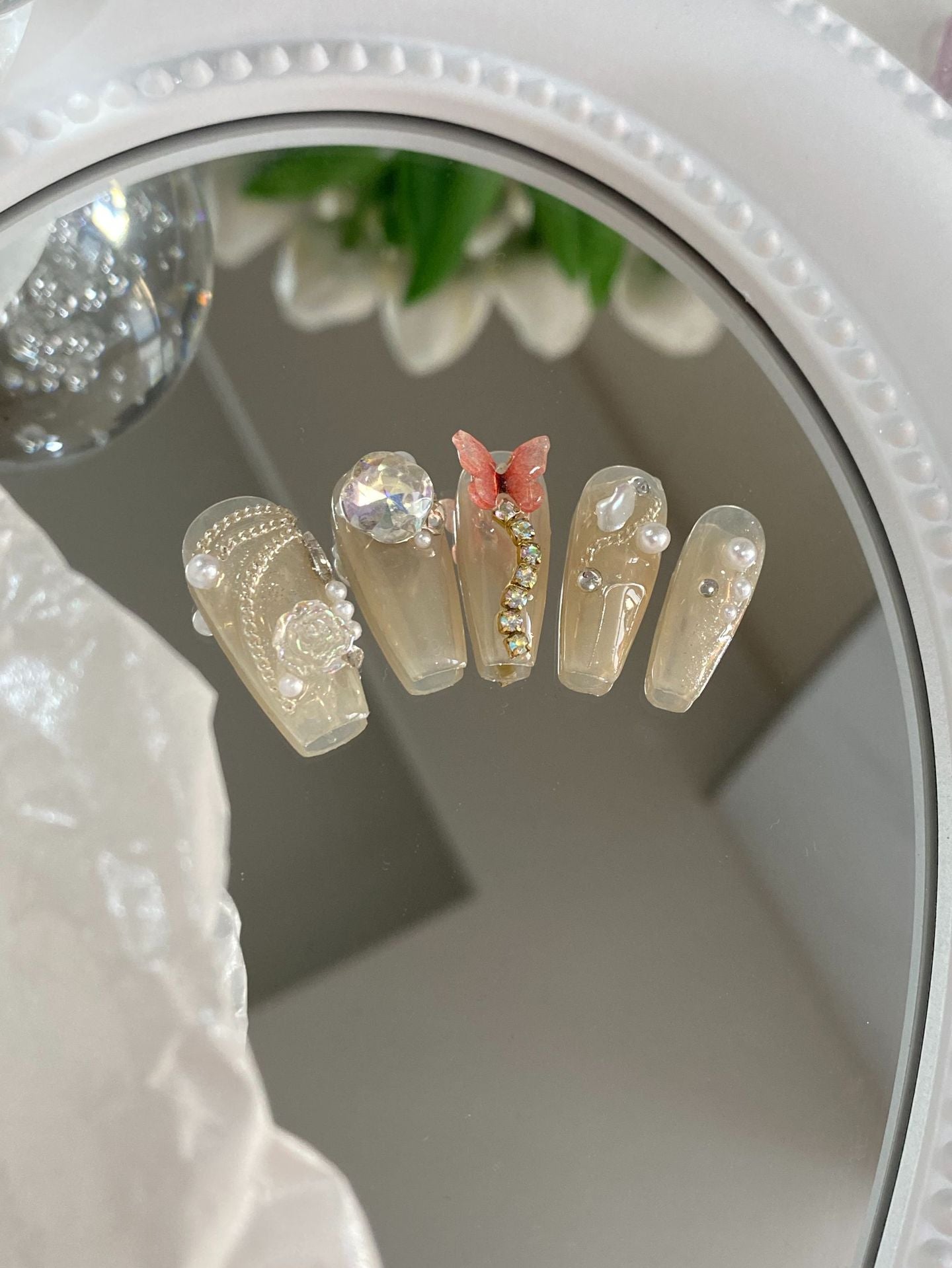 Designer: MaoMao.Handmade Nail Designs Press on Nails DIY Nail Art for woman girl