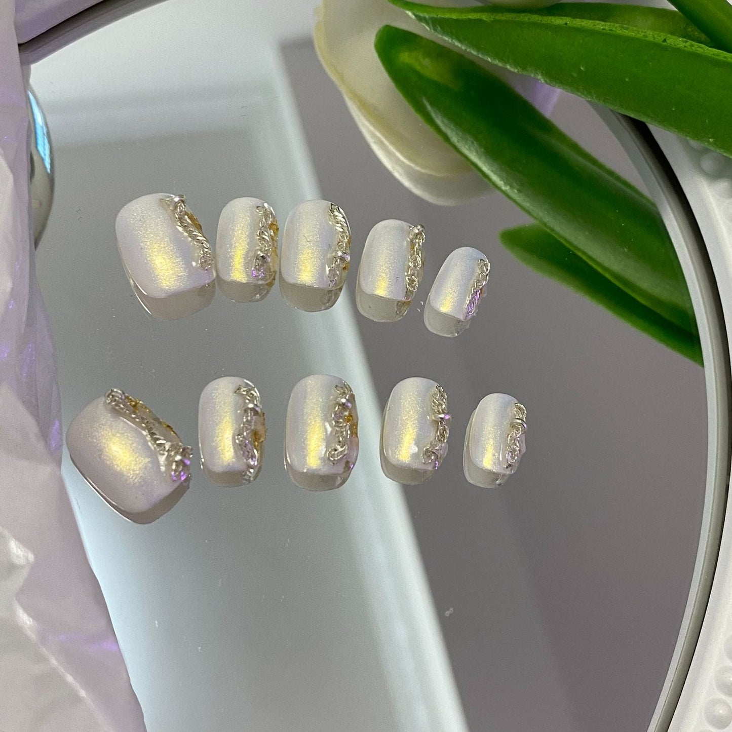 Designer: MaoMao.Handmade Nail Designs Press on Nails DIY Nail Art for woman girl