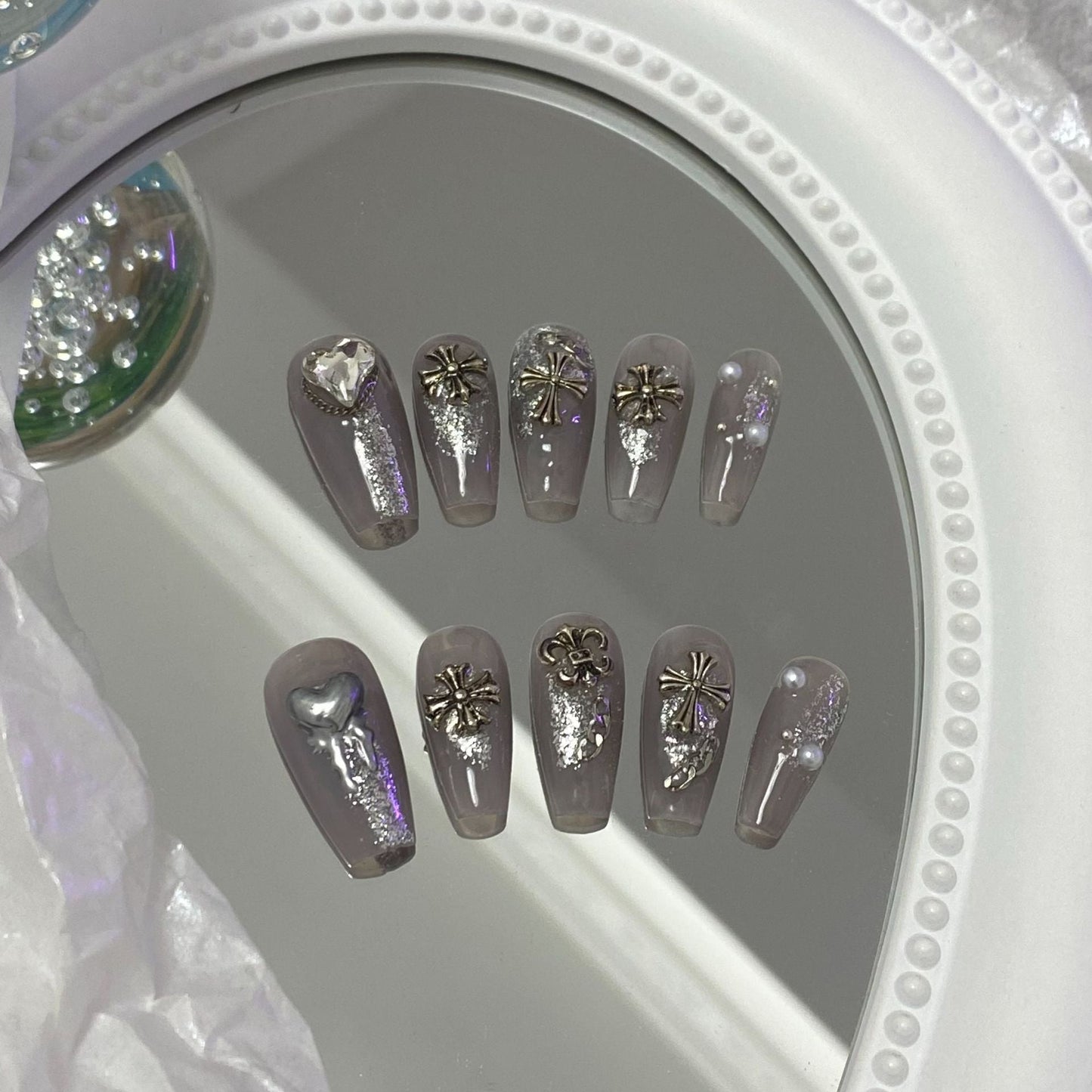 Designer: MaoMao.Handmade Nail Designs Press on Nails DIY Nail Art for woman girl