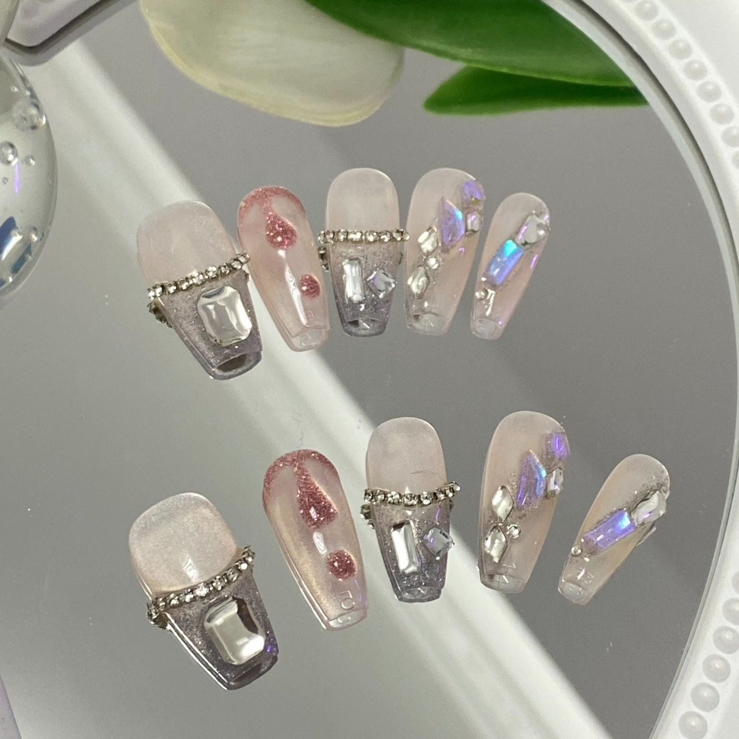 Designer: MaoMao.Handmade Nail Designs Press on Nails DIY Nail Art for woman girl