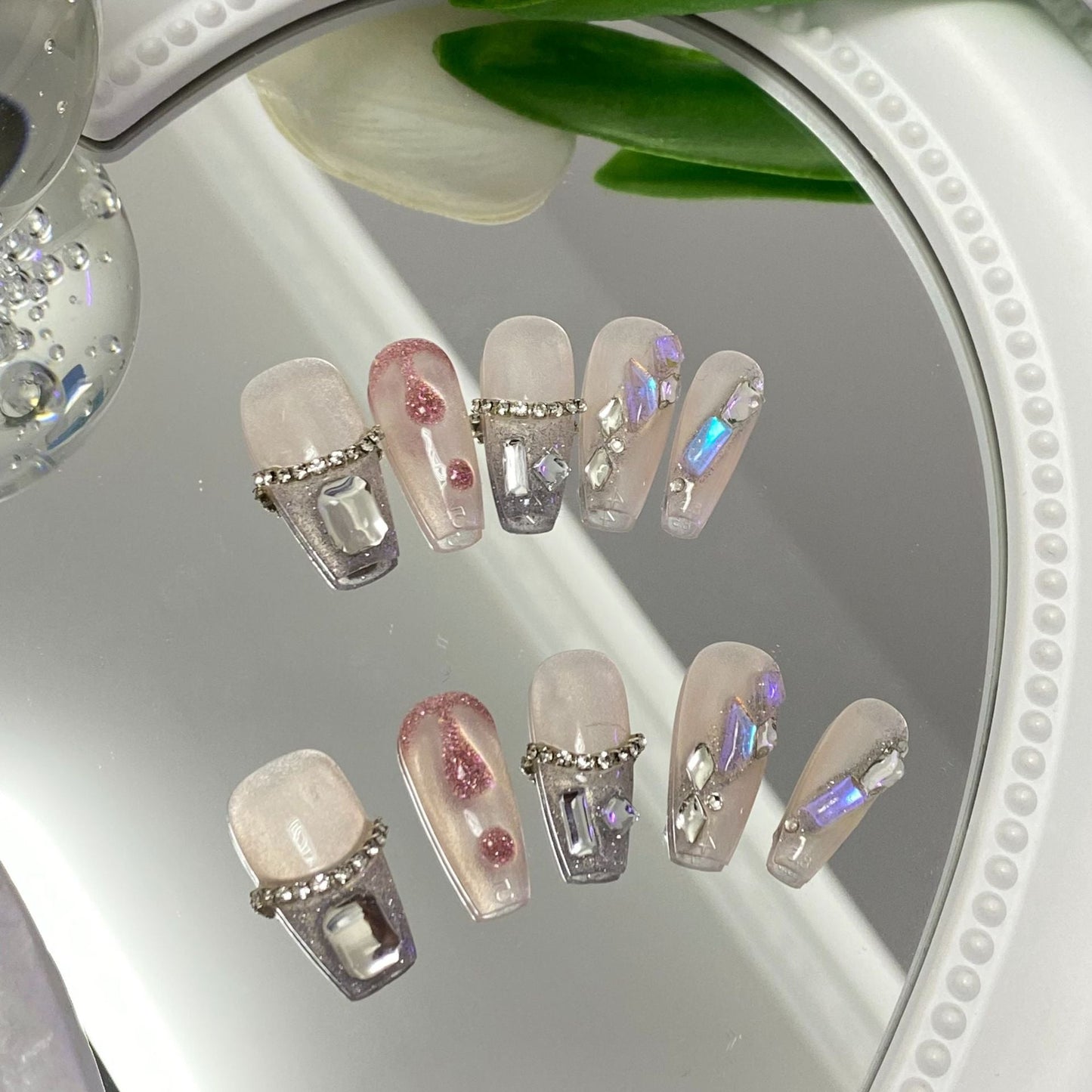 Designer: MaoMao.Handmade Nail Designs Press on Nails DIY Nail Art for woman girl
