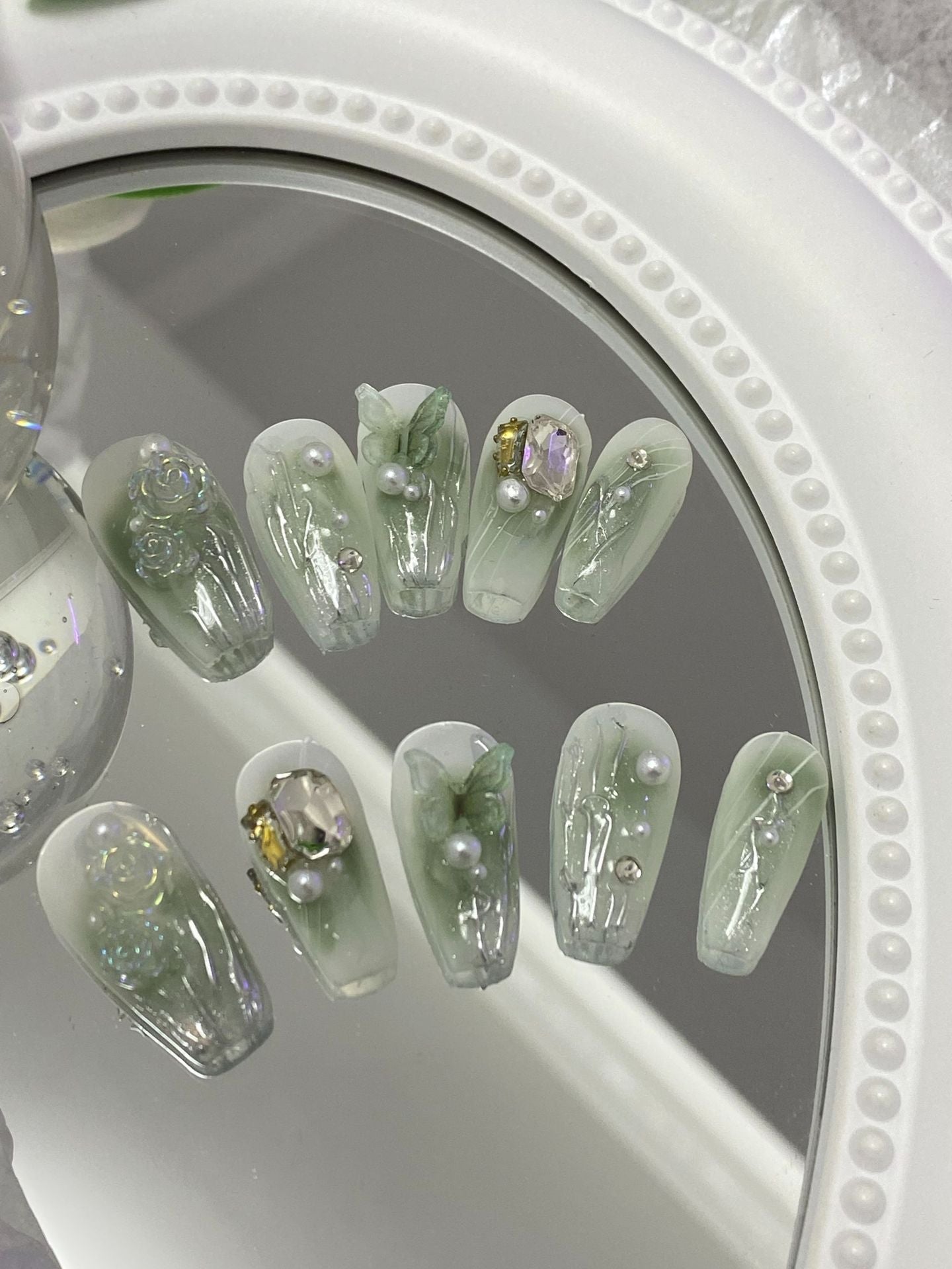 Designer: MaoMao.Handmade Nail Designs Press on Nails DIY Nail Art for woman girl