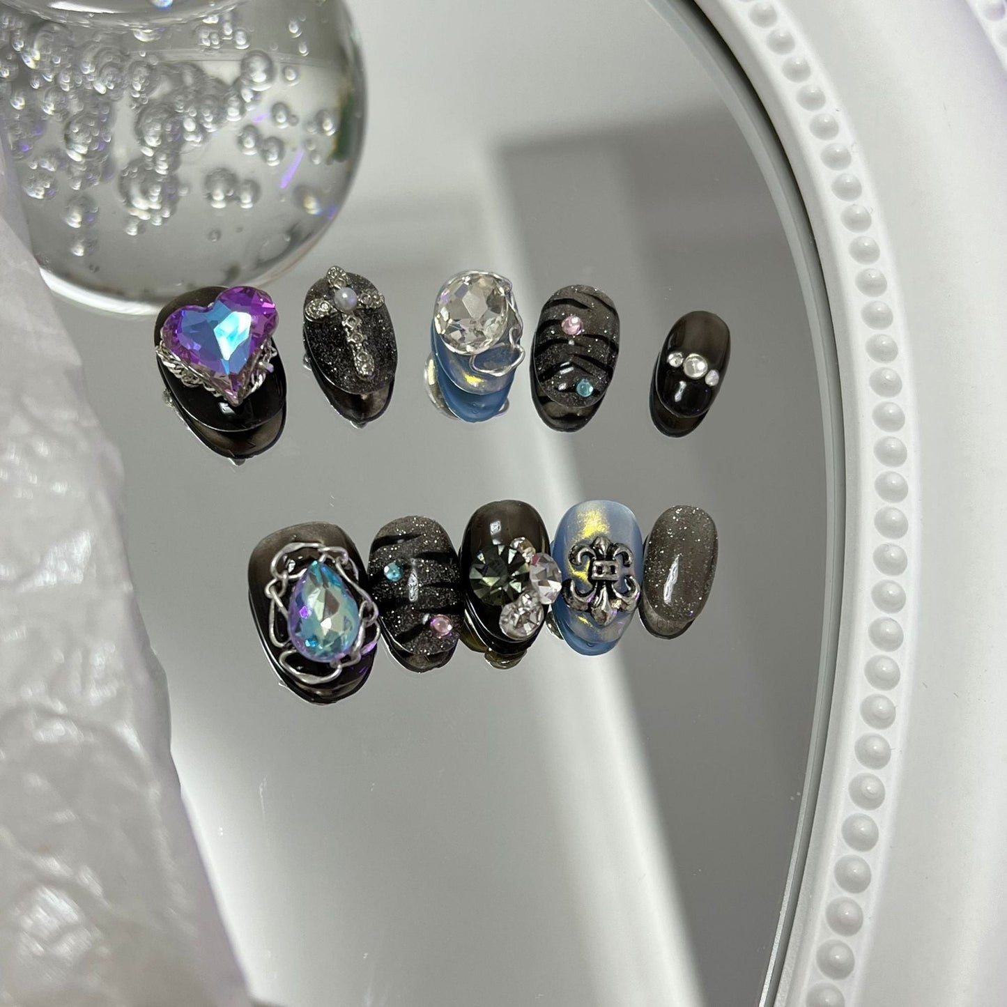 Designer: MaoMao.Handmade Nail Designs Press on Nails DIY Nail Art for woman girl