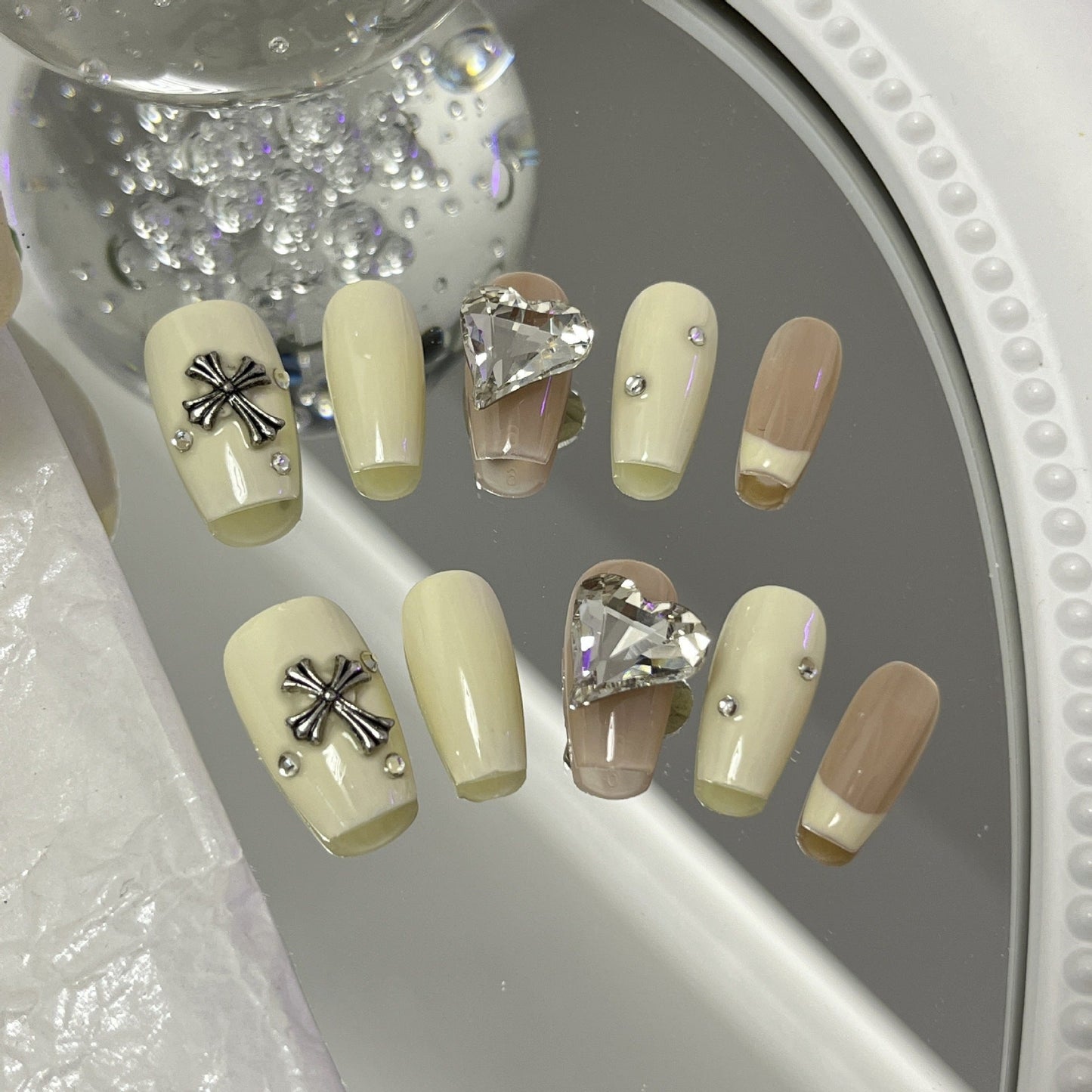 Designer: MaoMao.Handmade Nail Designs Press on Nails DIY Nail Art for woman girl