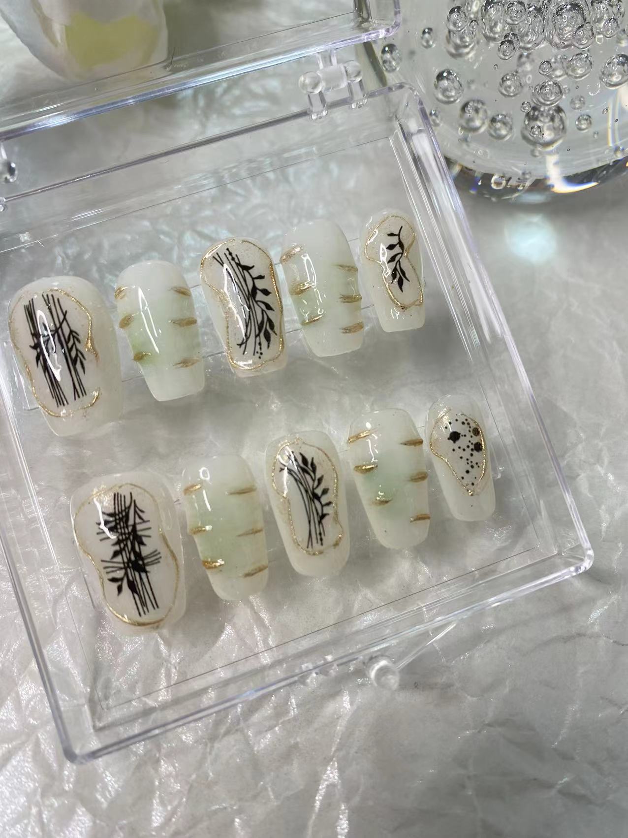 Designer: MaoMao.Handmade Nail Designs Press on Nails DIY Nail Art for woman girl