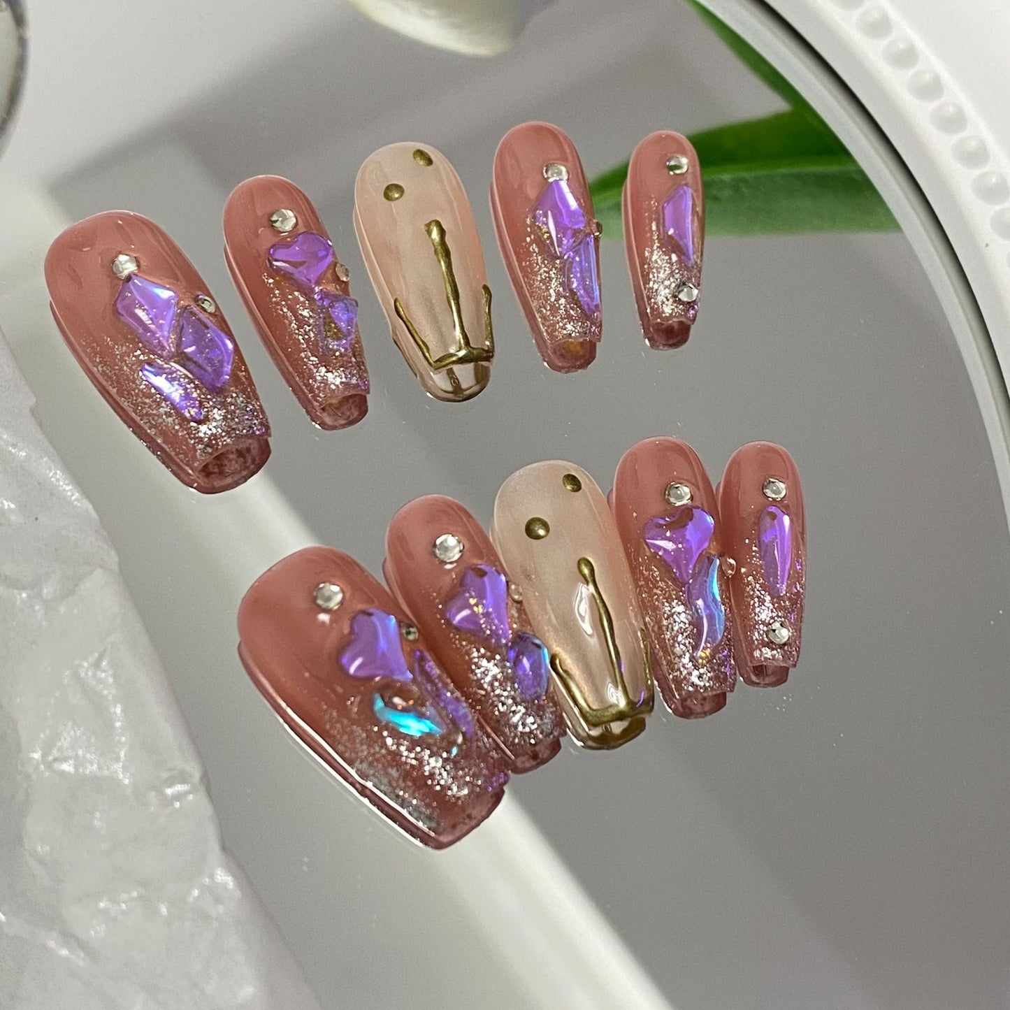 Designer: MaoMao.Handmade Nail Designs Press on Nails DIY Nail Art for woman girl