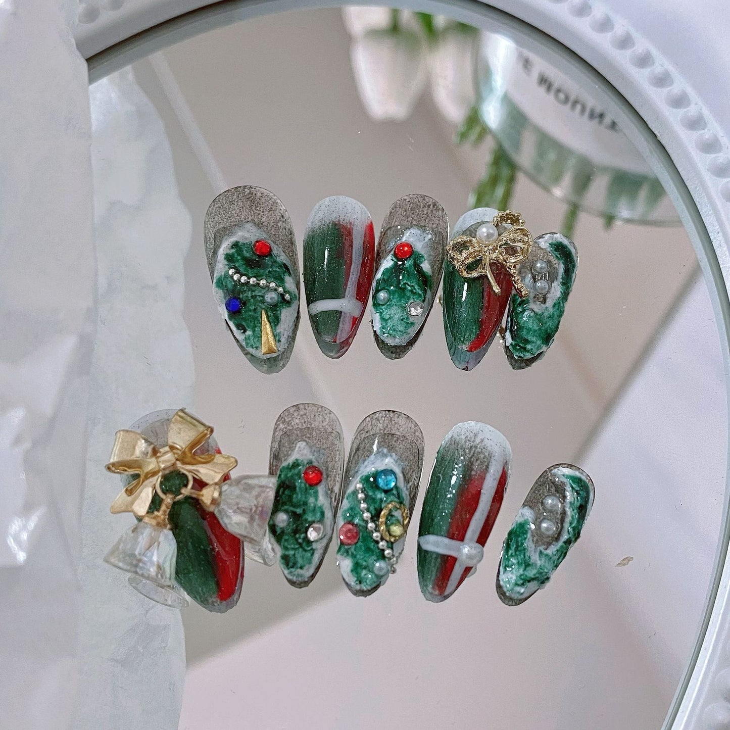 Designer: MaoMao.Handmade Nail Designs Press on Nails DIY Nail Art for woman girl