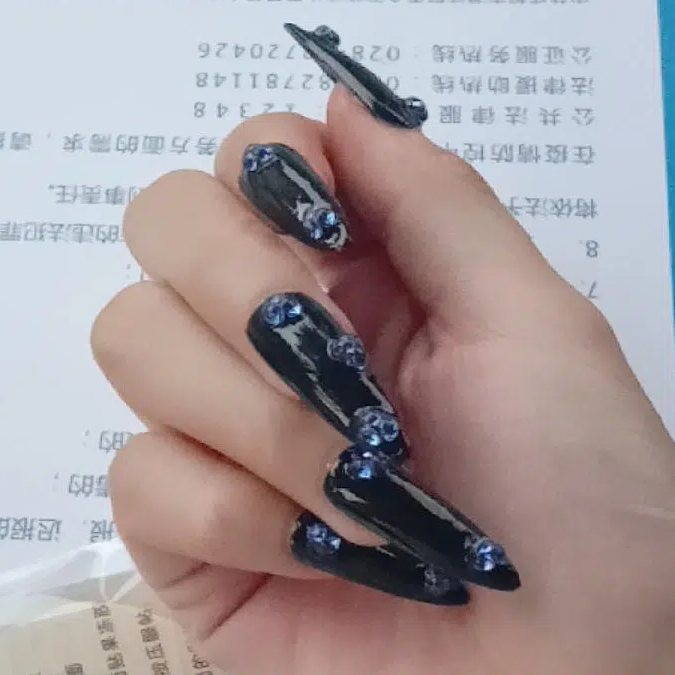 Designer: DuoDuo 1611.Handmade nails Press on Nails DIY Nail Art for woman girl black Coffin Long