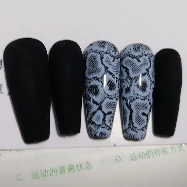 Designer: DuoDuo 1505.Handmade nails Press on Nails DIY Nail Art for woman girl Long Coffin black