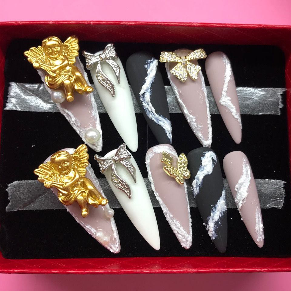 Designer: PinPin 1618.Handmade nails Press on Nails DIY Nail Art for woman girl Almond Long