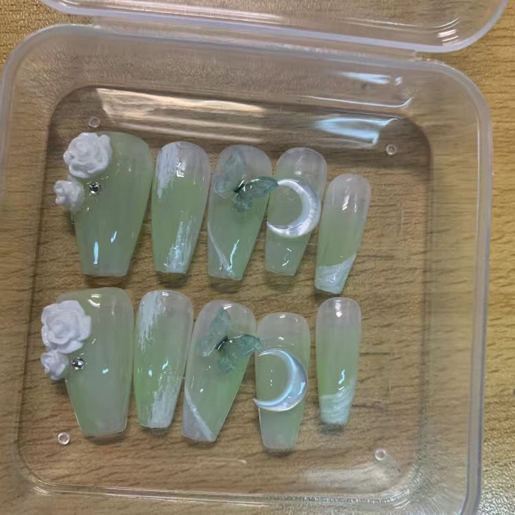 Designer: PinPin 1116.Handmade nails Press on Nails DIY Nail Art for woman girl Long Coffin green