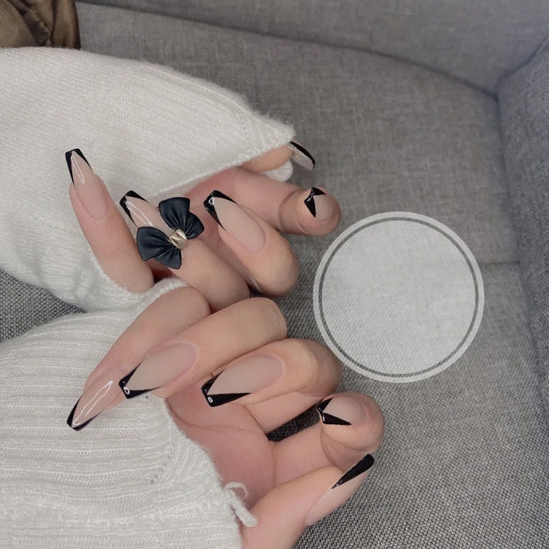 Designer: DuoDuo 2016.Handmade nails Press on Nails DIY Nail Art for woman girl Long Coffin pink black