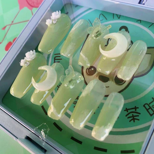 Designer: PinPin 1116.Handmade nails Press on Nails DIY Nail Art for woman girl Long Coffin green